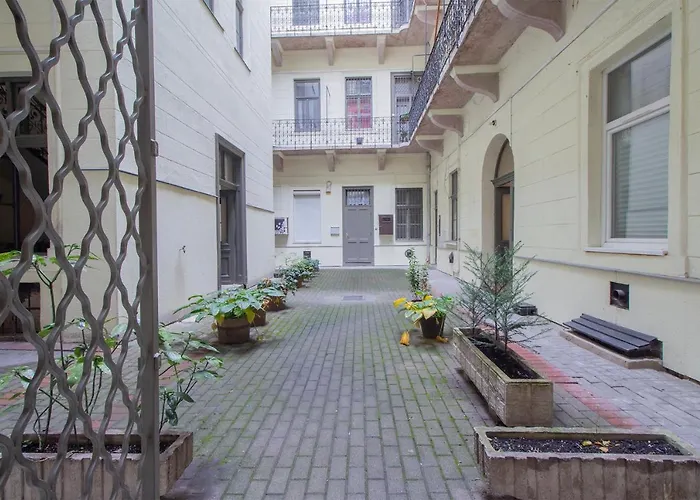 Weiner Cozy Apartment